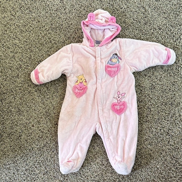 Pink fleece Winnie the Pooh fall/winter onesie. - Picture 1 of 11